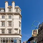 Modern Luxury Soho Apartment