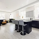 Modern Luxury Soho Apartment